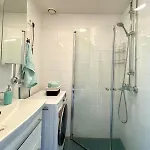 Bright And Spacious 3br With Fast Metro Access To Center