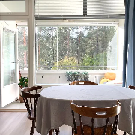 Bright And Spacious 3br With Fast Metro Access To Center דירה הלסינקי