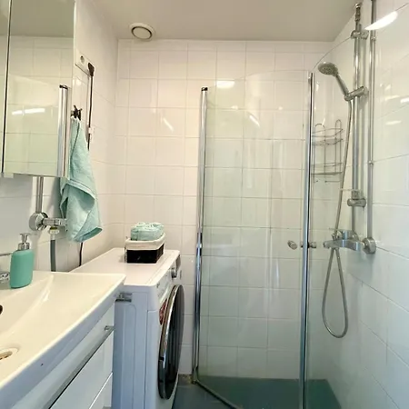 Spacious Near Nature & Metro