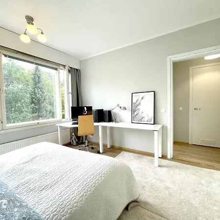 Spacious Near Nature & Metro Ελσίνκι