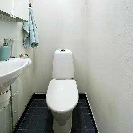 Spacious Near Nature & Metro Διαμέρισμα
