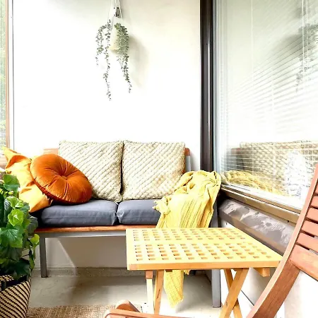 Διαμέρισμα Bright And Spacious 3br With Fast Metro Access To Center *