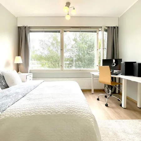 Διαμέρισμα Spacious Near Nature & Metro *