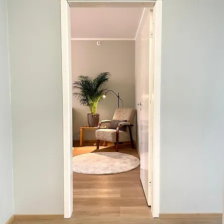 Spacious Near Nature & Metro Διαμέρισμα *