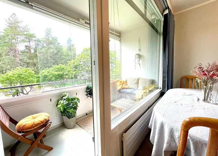 Bright And Spacious 3br With Fast Metro Access To Center דירה *