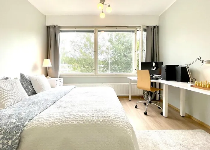 Διαμέρισμα Bright And Spacious 3br With Fast Metro Access To Center *