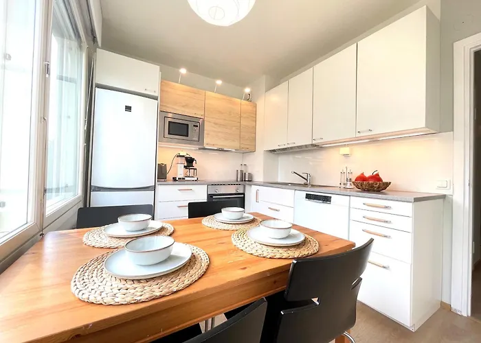 Apartment Bright And Spacious 3br With Fast Metro Access To Center Helsinki